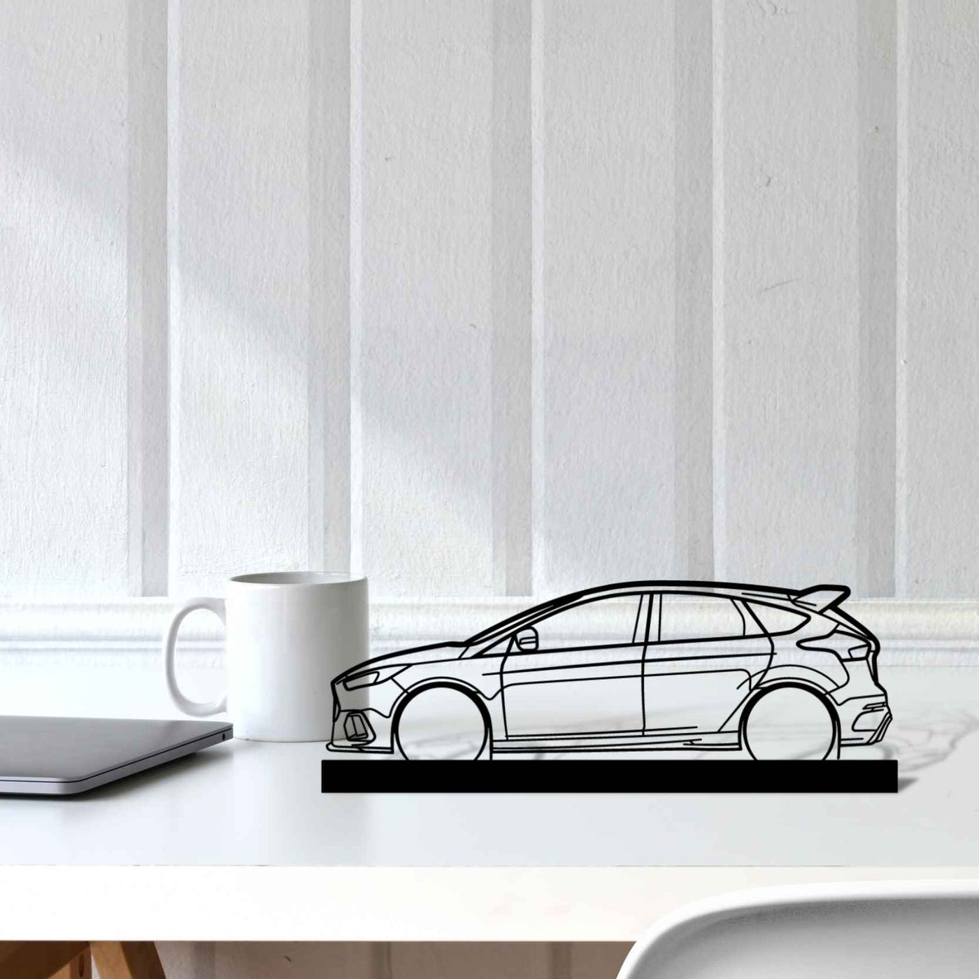 Focus RS Silhouette Metal Art Stand